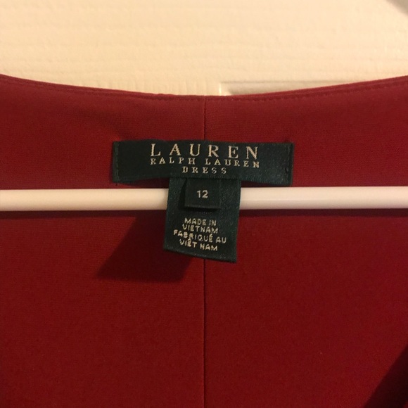 Red long sleeve dress - Picture 4 of 5